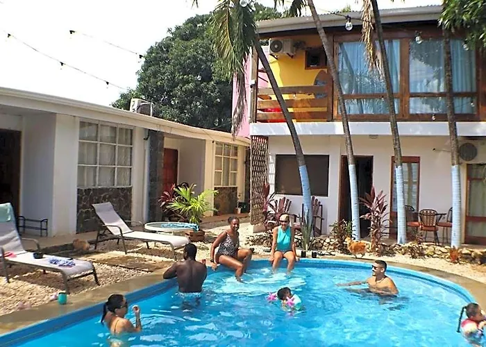 Coconut House Hotel 4*