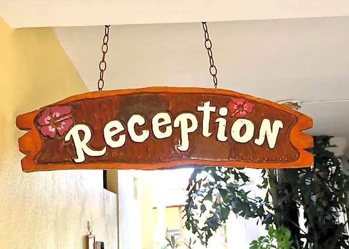 Coconut House Hotel